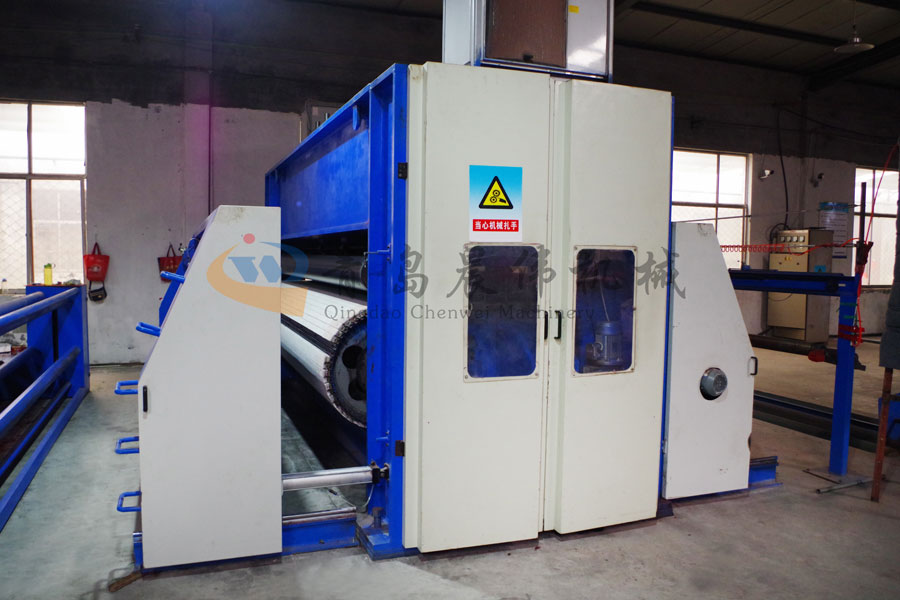 起絨針刺機(jī) 起絨針刺機(jī)